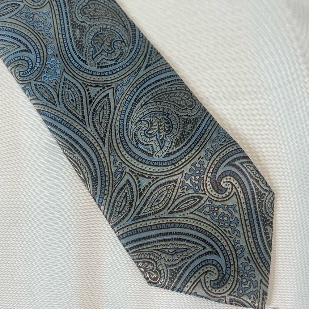 Alexander Julian Paisley Tie - Blue and Gray